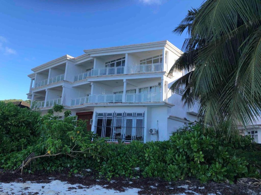 Hotel Diamond Plaza Grand Anse  Exterior foto